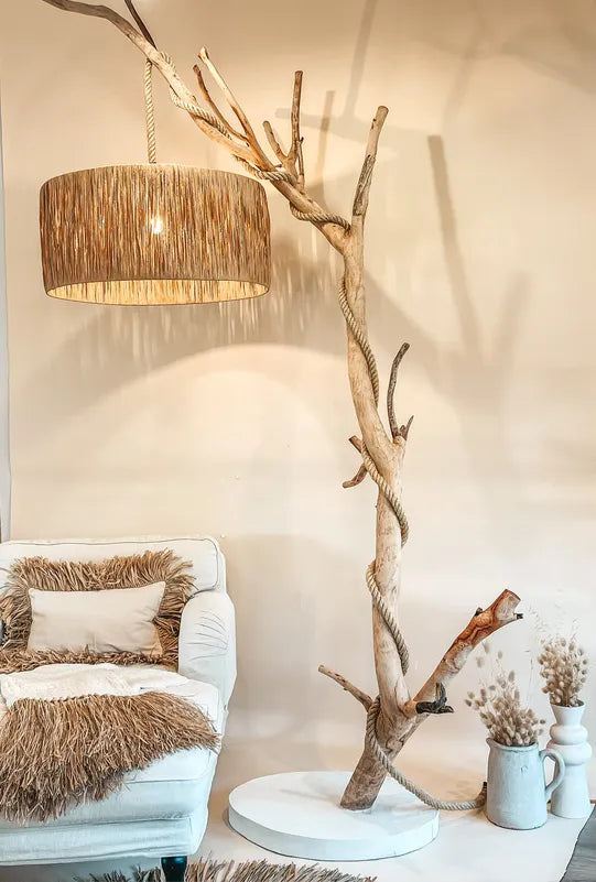 Leilana – Lampadaire Ligne Fluide
